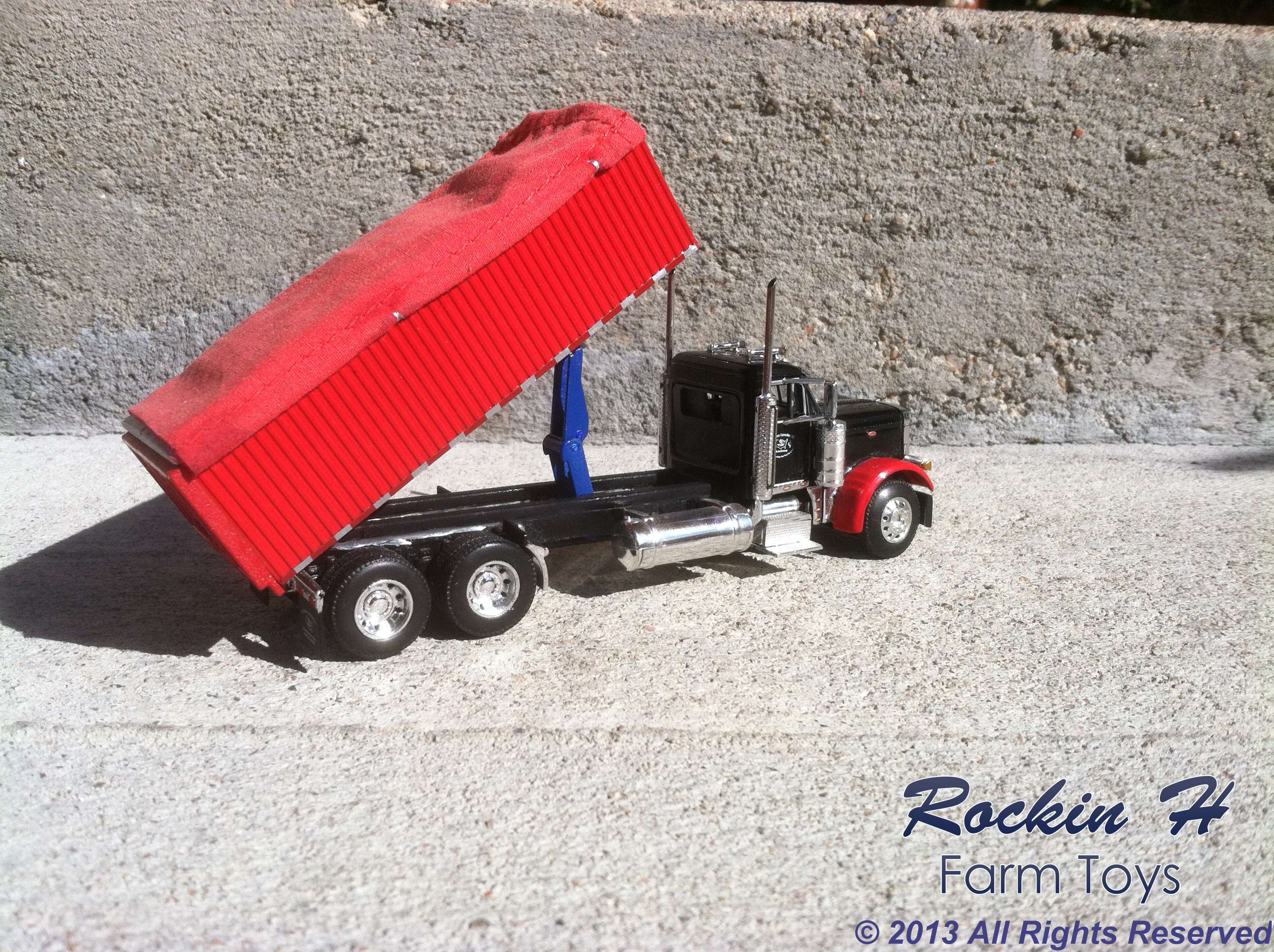 379 Peterbilt grain truck