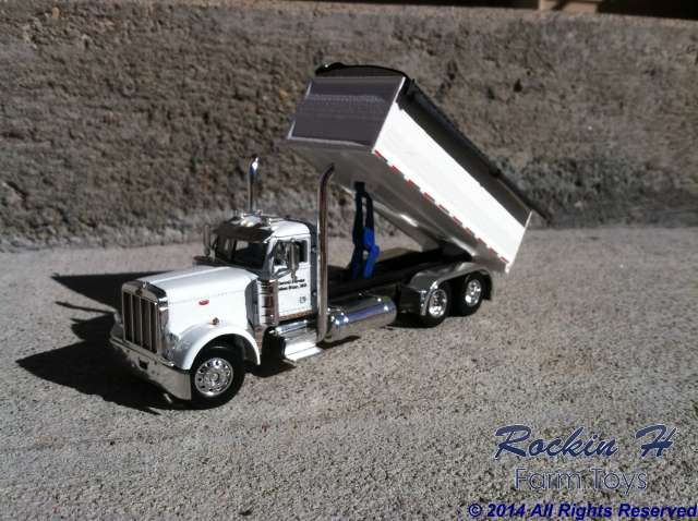 379 Peterbilt grain truck