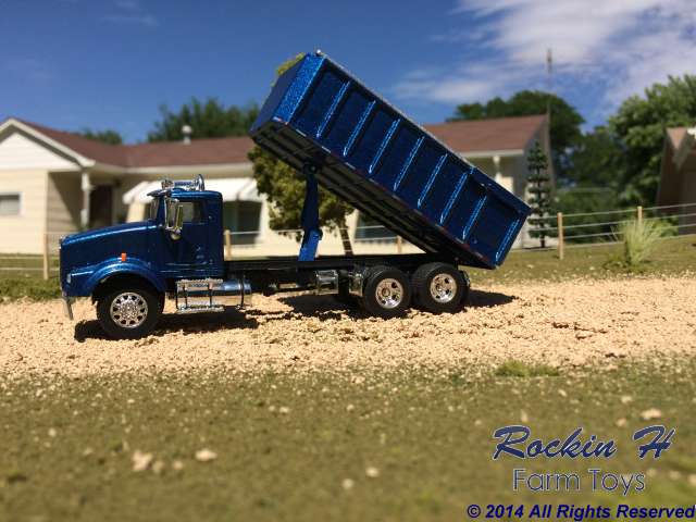 Kenworth T800 grain truck