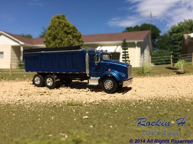 Kenworth T800 grain truck