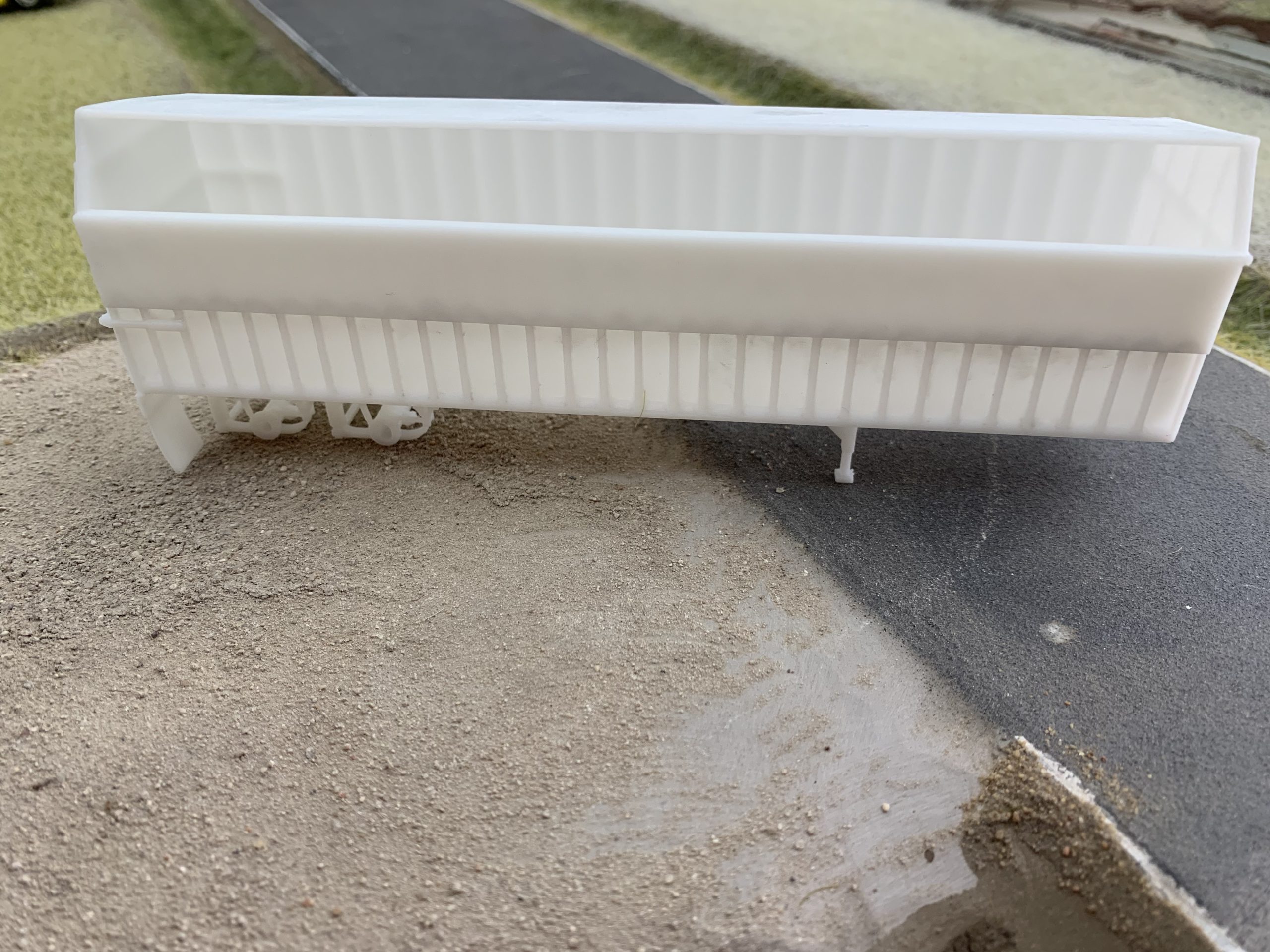 1/64 Scale 36' Danco-Style Trailer - Image 3