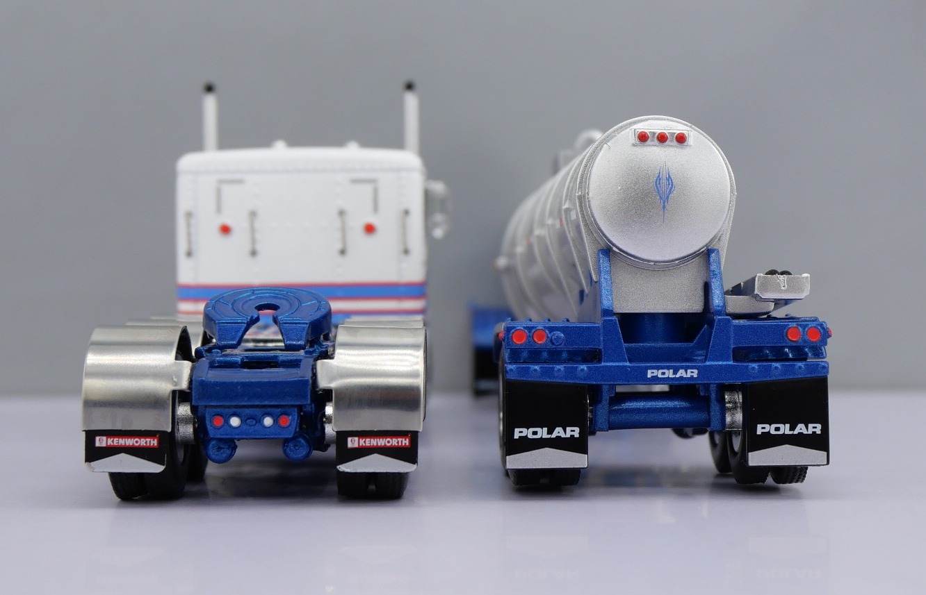 601802 DCP Flat Top Kenworth W900 - Image 5