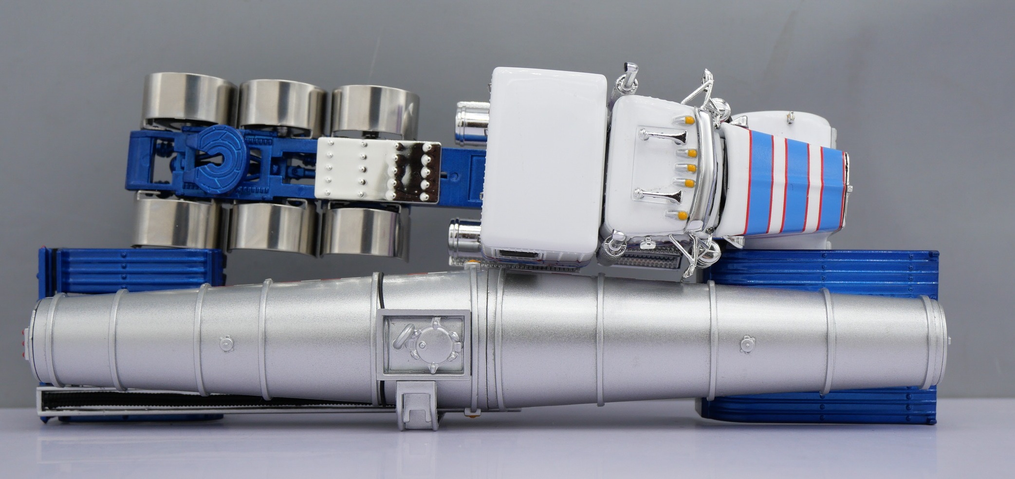601802 DCP Flat Top Kenworth W900 - Image 6