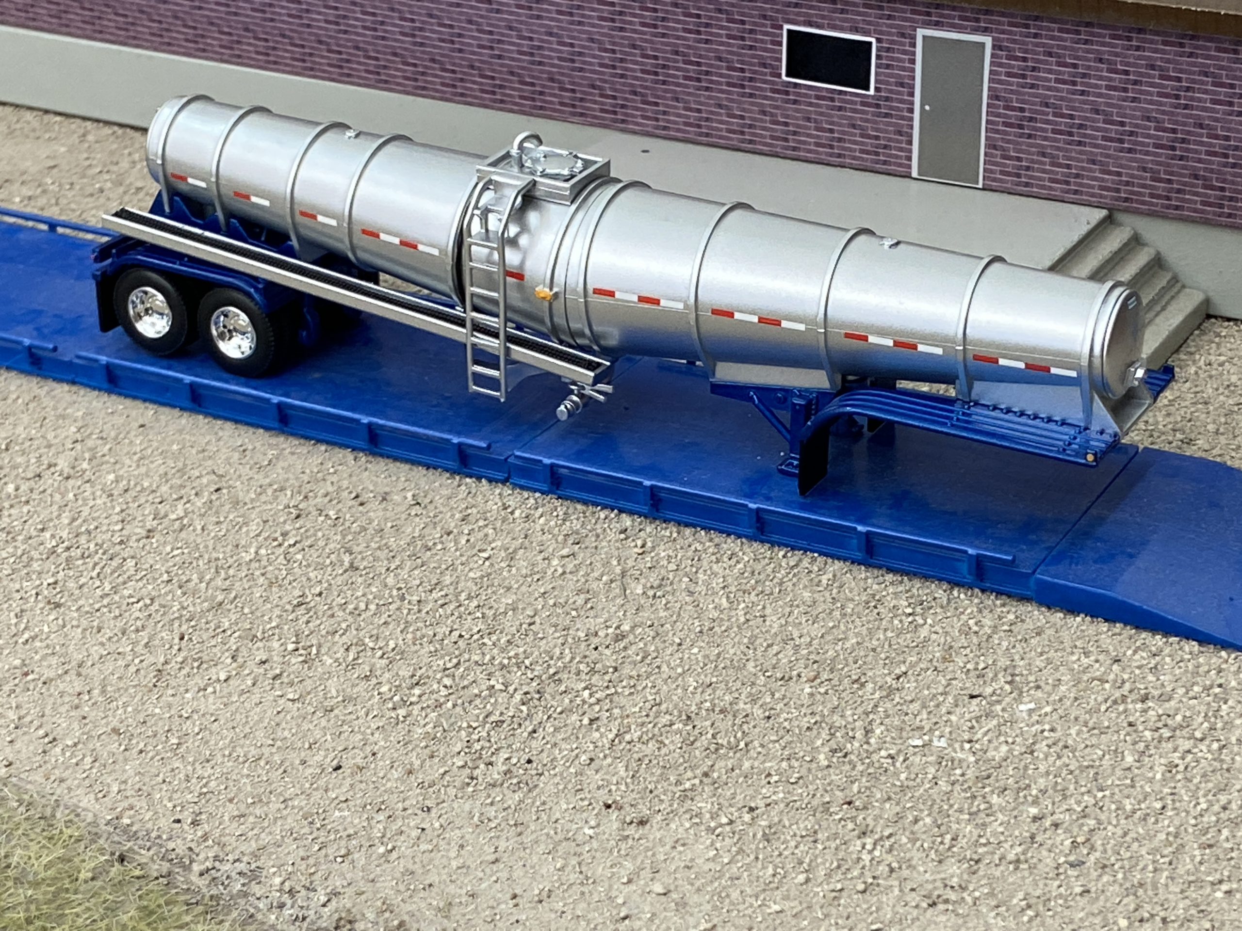 DCP Silver Polar Deep Drop Trailer Blue Frame and Fenders