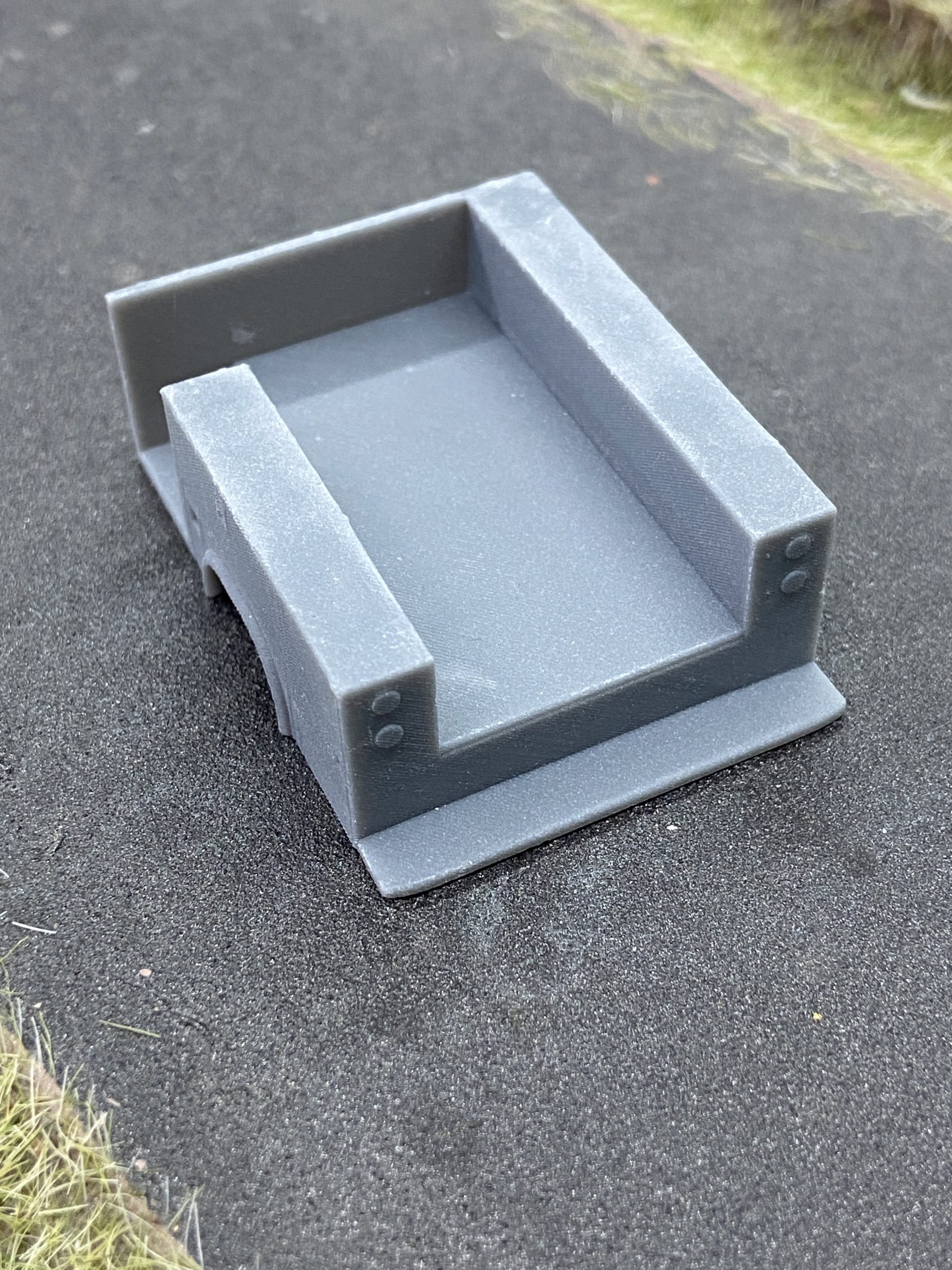 Service Bed 5 - Driver side step - Image 2