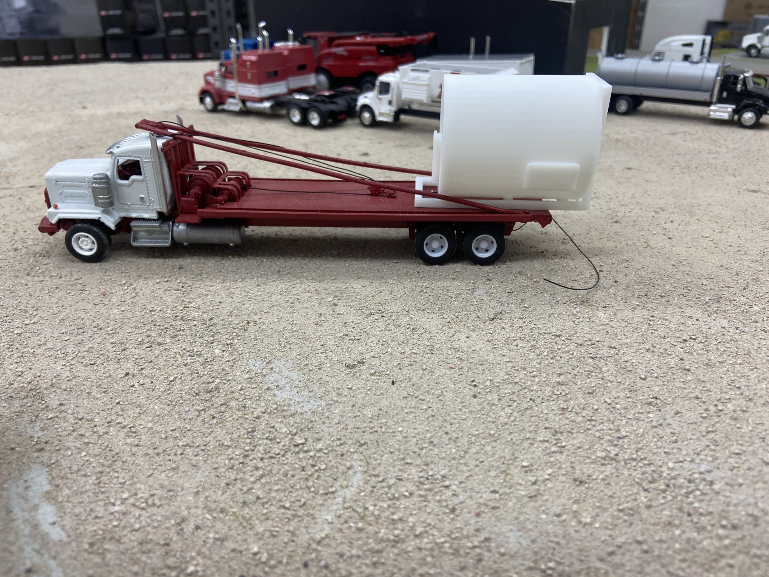 9,000 Gallon Oilfield Saltwater Tank on Skids - Image 2