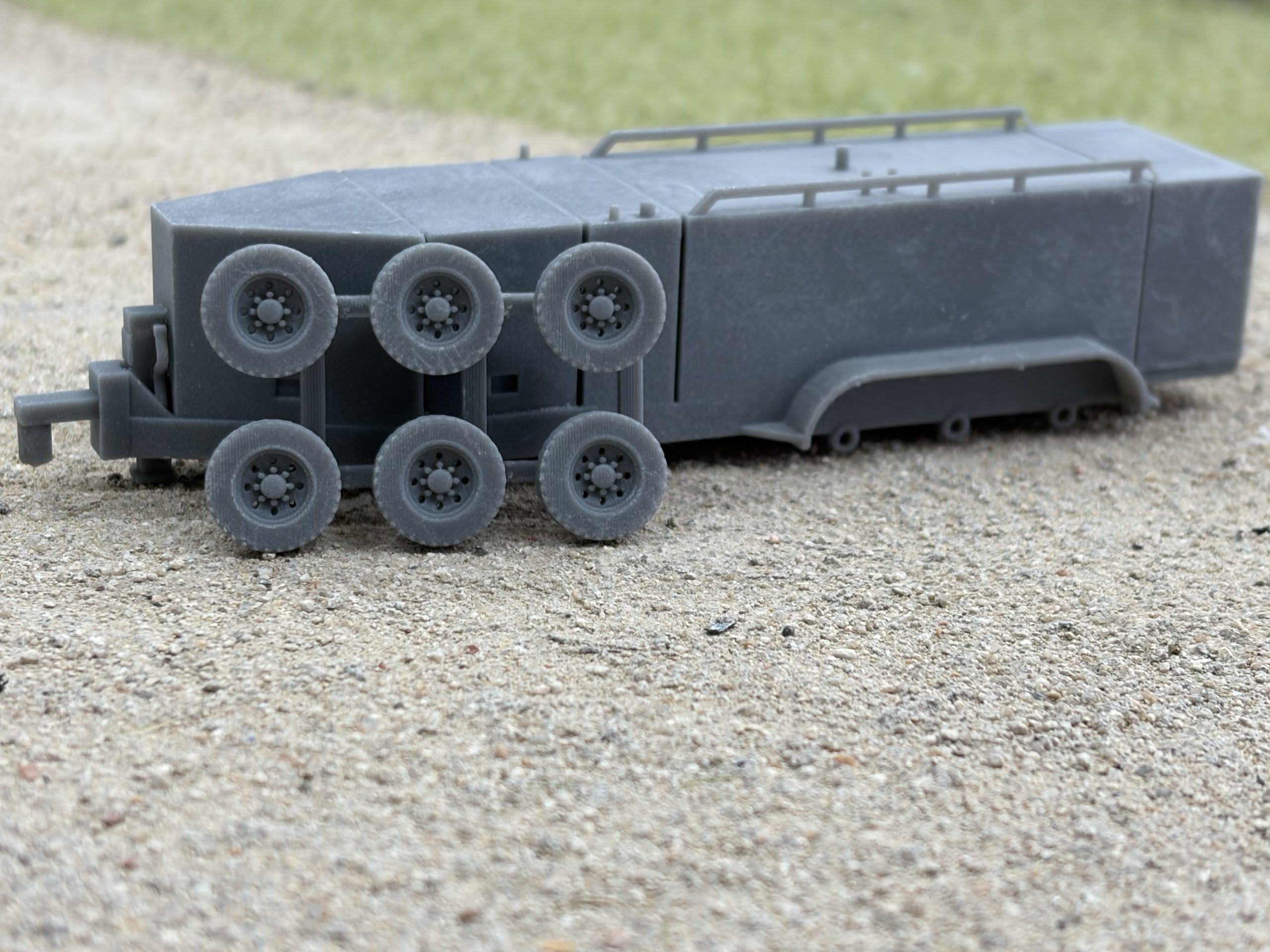 1/64 Scale Fuel Pro Fuel Trailers - Image 9